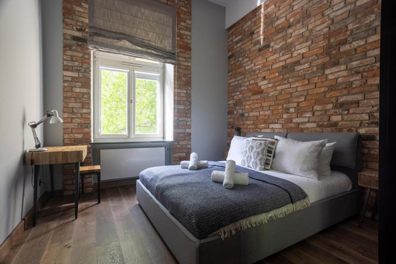 Tyzenhauz Apartments Superior Krasków Εξωτερικό φωτογραφία