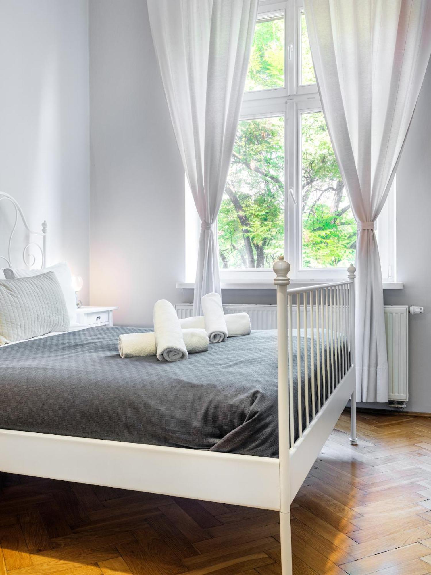 Tyzenhauz Apartments Superior Krasków Εξωτερικό φωτογραφία